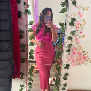 Elegant Pink Midi Dress